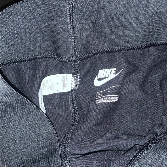Med Nike legging - Picture 3 of 3